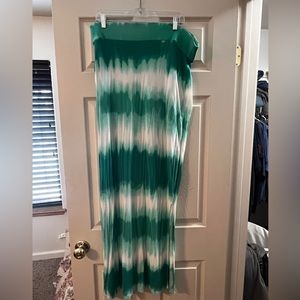 Women’s Tie Died Maxi Skirt